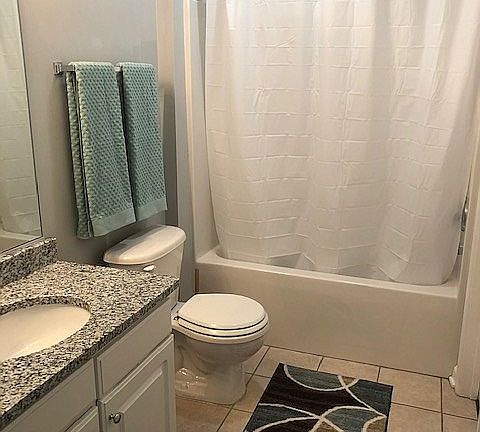 2nd Bathroom 