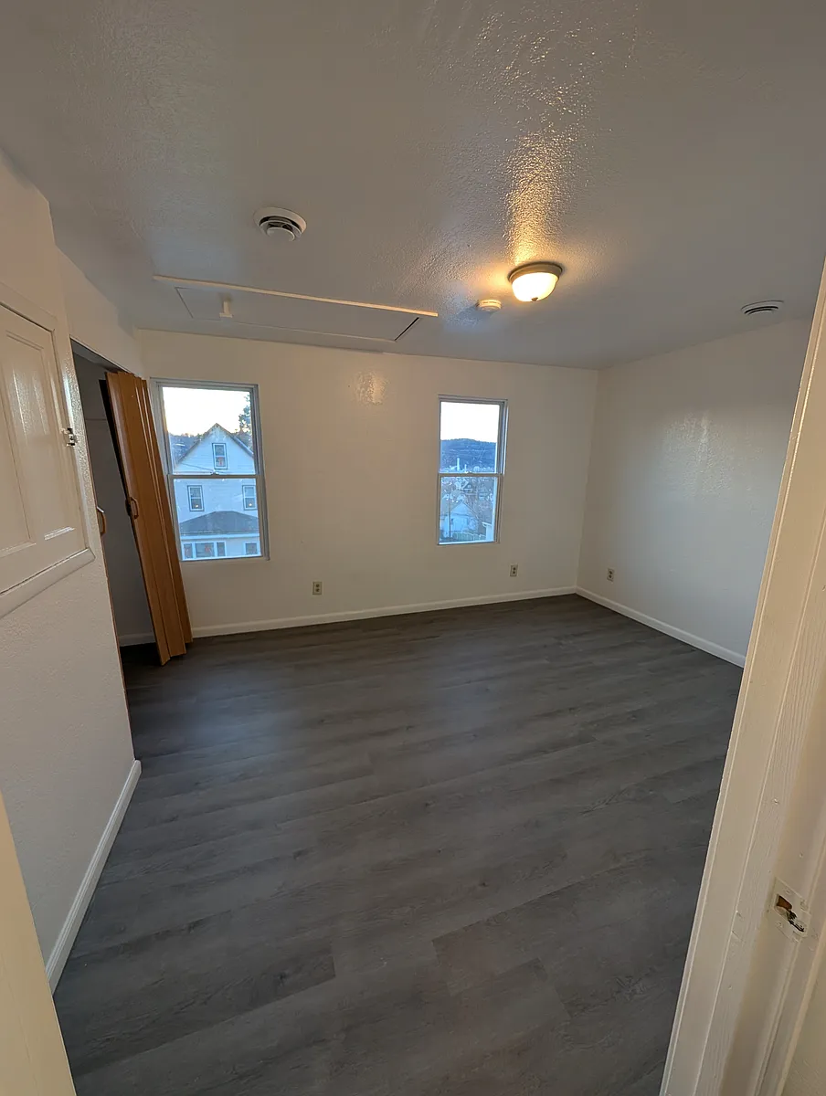 Building Photo - 1508 Woodmont Ave #B