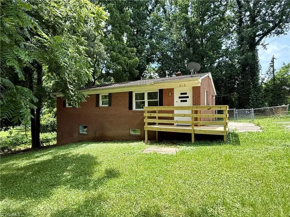 312 Hickory Ln, High Point, NC 27265