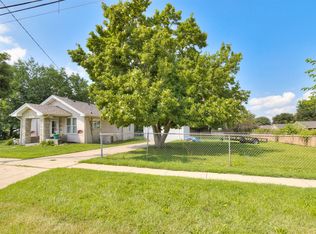 920 Hartford Ave, Des Moines, IA 50315