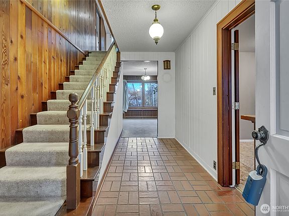 5th image of 9832 American Avenue SW