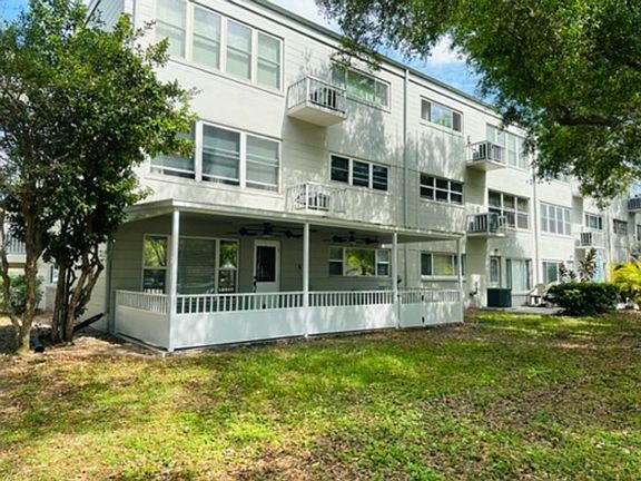 3rd image of 2261 Swedish Dr APT 21