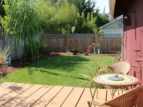 4th image of 16042 Lakeview Ave SE #1