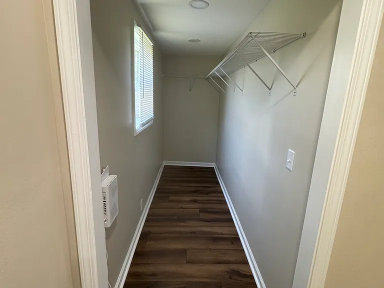 155 Morris Rd — Photo 10