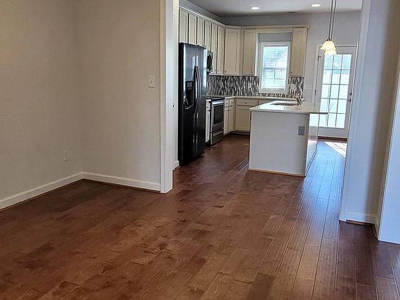 4th image of 117 Wineberry Way