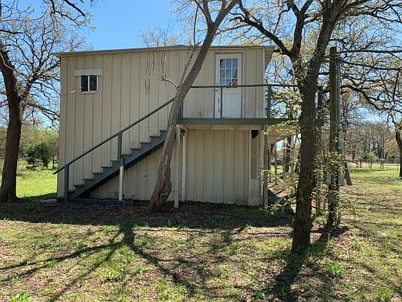 4th image of 209 County Road 1211