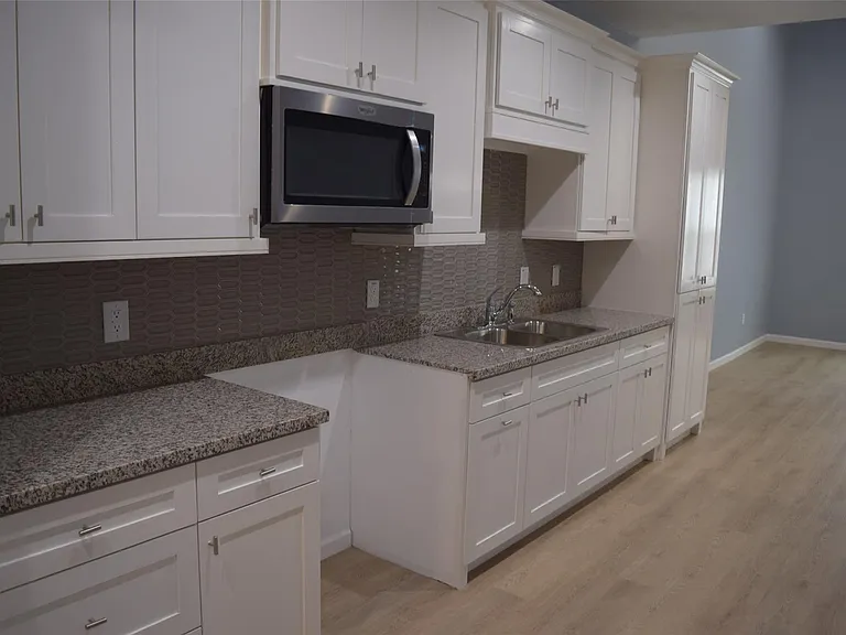 331 Tite St #A — Photo 8