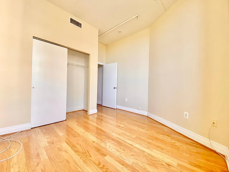 2020 12th St NW #611 — Photo 16