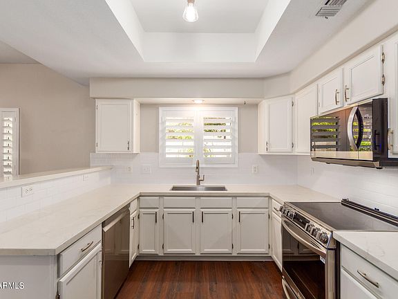 5th image of 4809 E HAZEL Drive #1