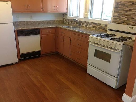 2nd image of 180 W Rincon Ave #B1