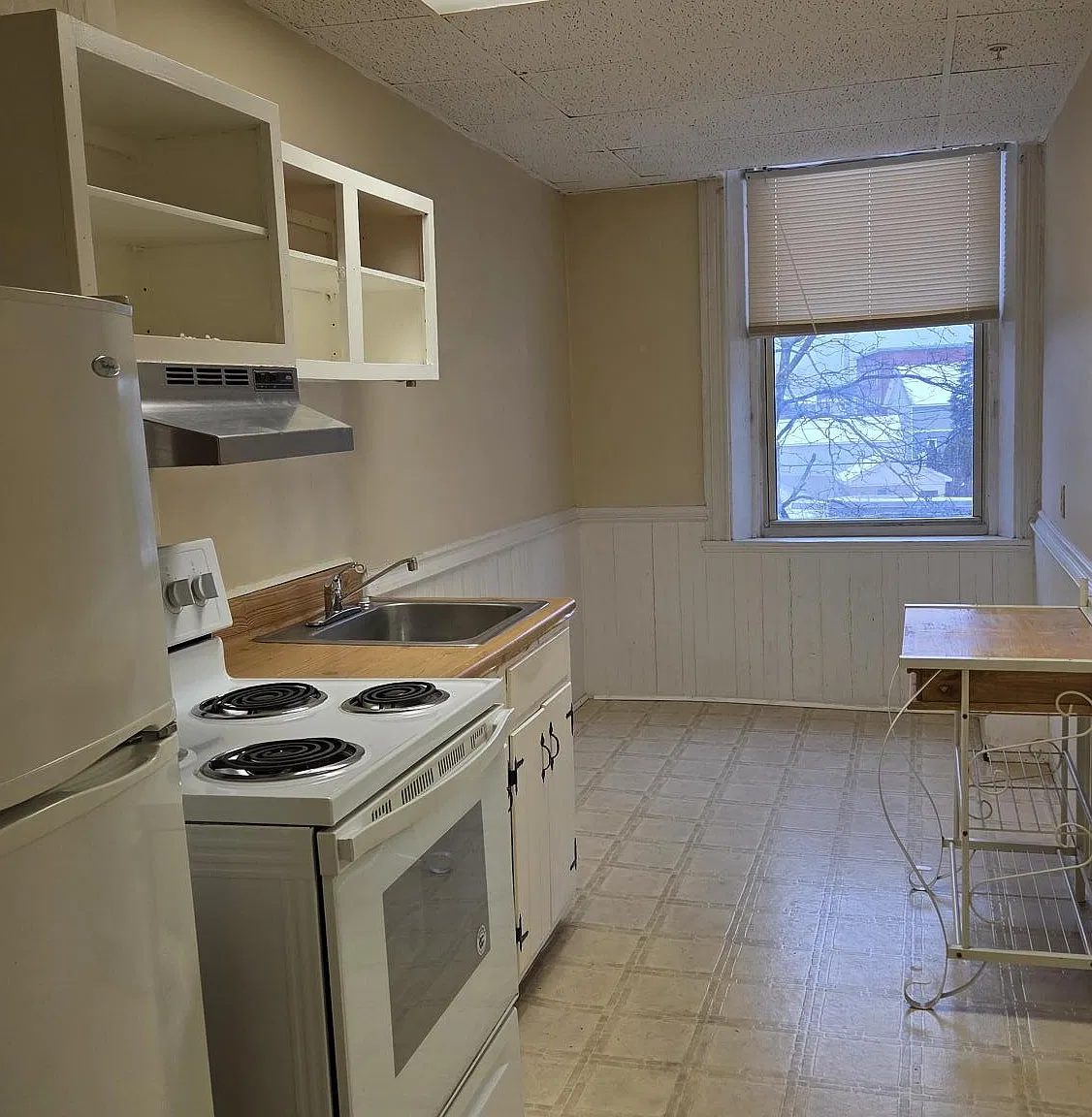 1 bed, 450 sqft, $1,300 — Photo 1