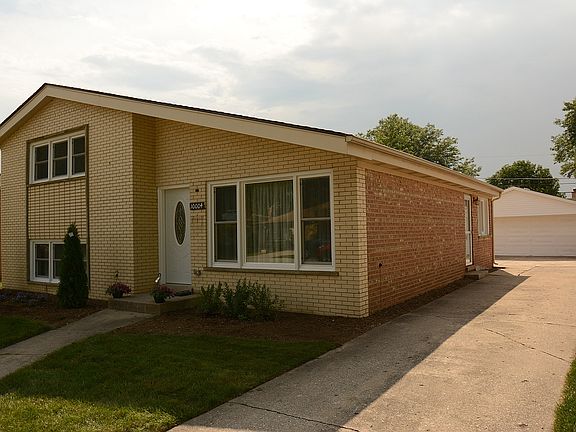 3rd image of 10004 S Buell Ct