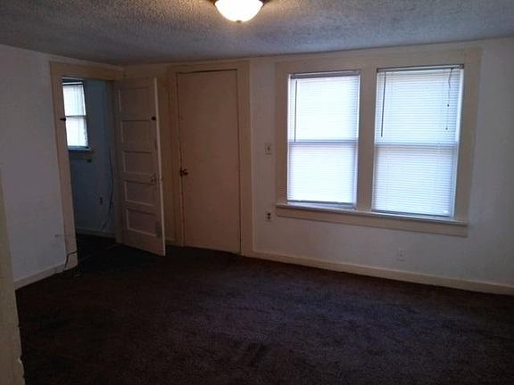 3rd image of 309 W Ottawa Ave