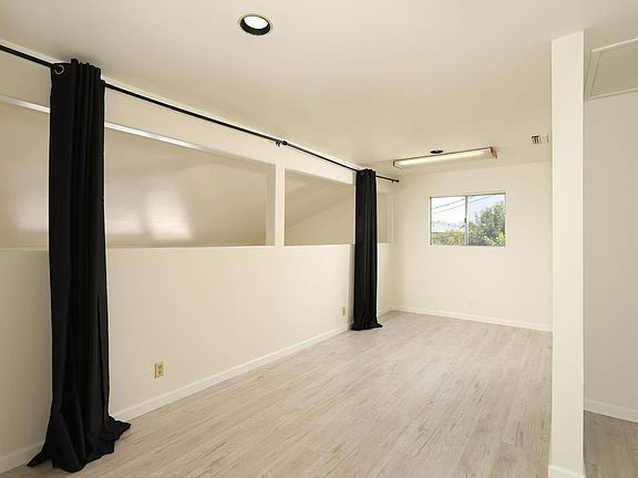 3rd image of 2912 Acresite St #1/2