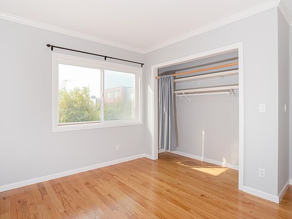 5th image of 481 Monterey Blvd Unit 2