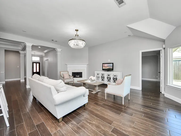 18027 Parkwille Ln — Photo 4