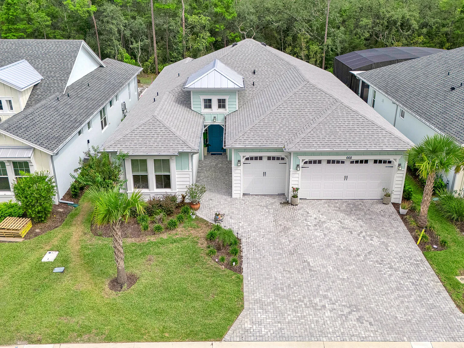 3 bed, 3.5 bath, 2542 sqft, $3,700 — Photo 2
