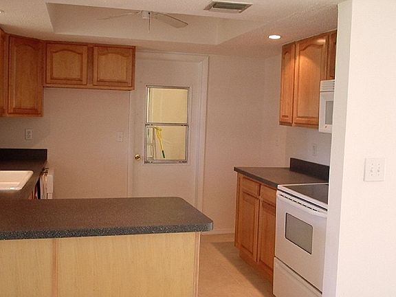 2nd image of 8891 Berkley Ct