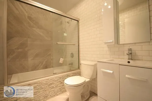 Rented by Metropolitan Property Group | media 20