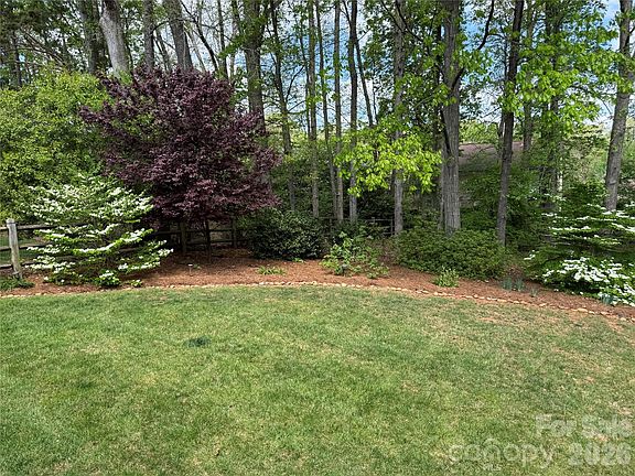 3rd image of 10919 Jordan Rae Ln