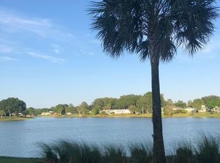 1536 Hillcrest Dr #TOWNHOUSE, Lady Lake, FL 32159