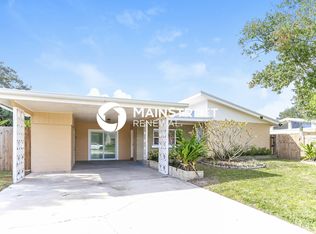 420 Flamingo Dr, Apollo Beach, FL 33572