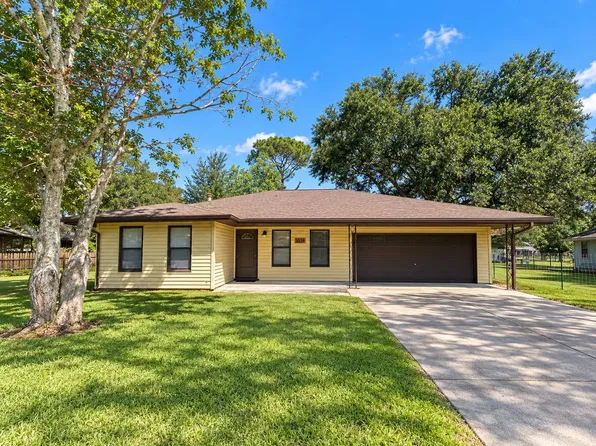 3049 Mimosa St, Port Arthur, TX 77640