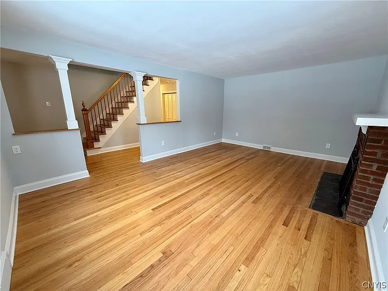 223 Cleveland Blvd — Photo 23
