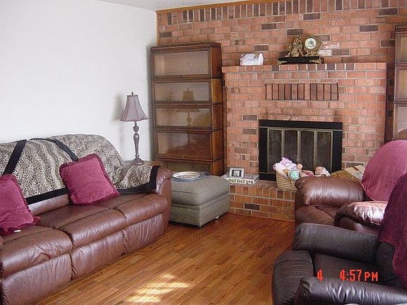 3rd image of 564 Richard St