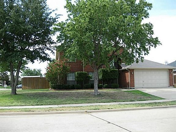 4th image of 2415 Campfire Creek Dr