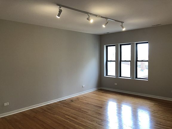 2nd image of 4816 N Monticello Ave APT 1