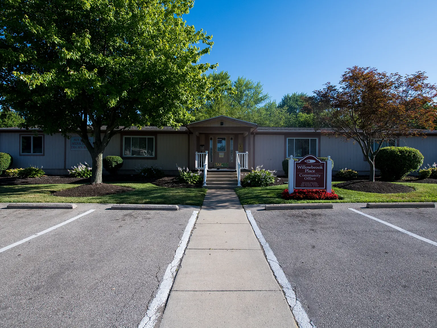 Willowbrook Place — Photo 4