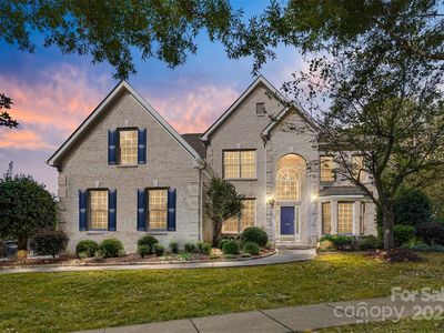 2052 Lake Forest Dr, Tega Cay, SC, 29708