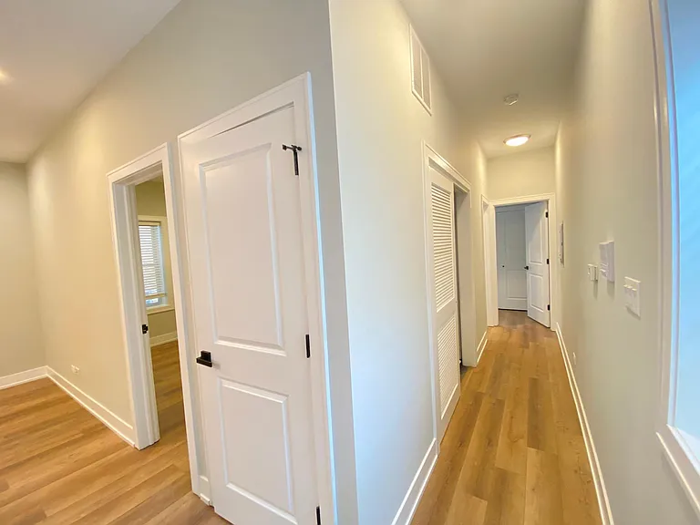 2355 W 18th Pl #2R — Photo 6