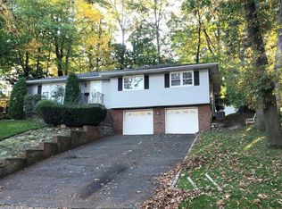 296 Haywood Dr, Paramus, NJ 07652