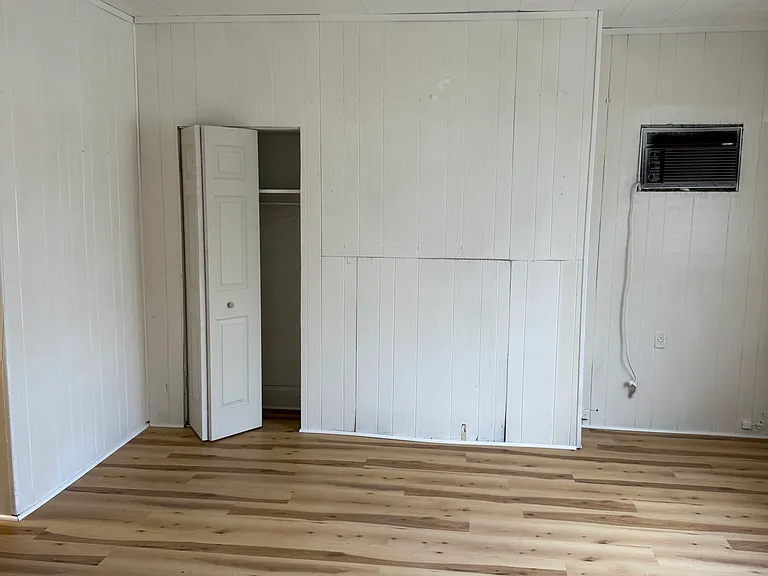 2929 Frederick St — Photo 15