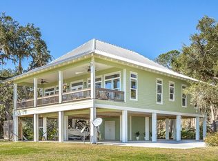 2526 Egret Ln, Apalachicola, FL 32320