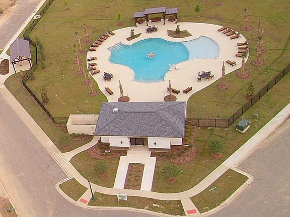 4th image of 103 Olivewood Dr