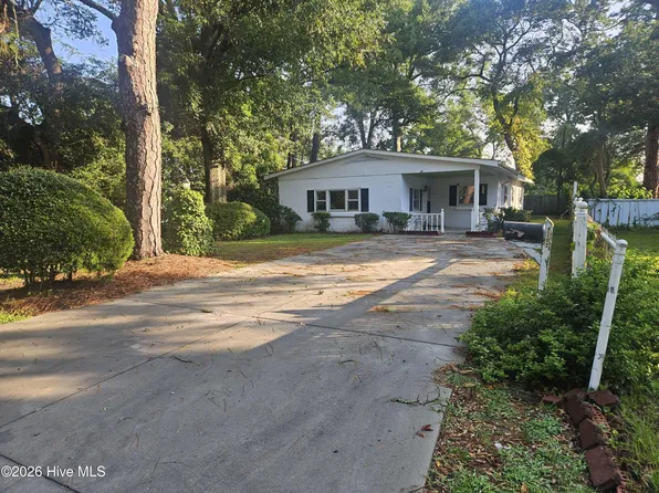 4102 Sound Drive, Morehead City, NC 28557