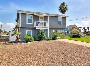 116 Channelview Rd, Rockport, TX 78382