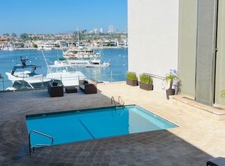 310 Fernando St APT 211, Newport Beach, CA 92661