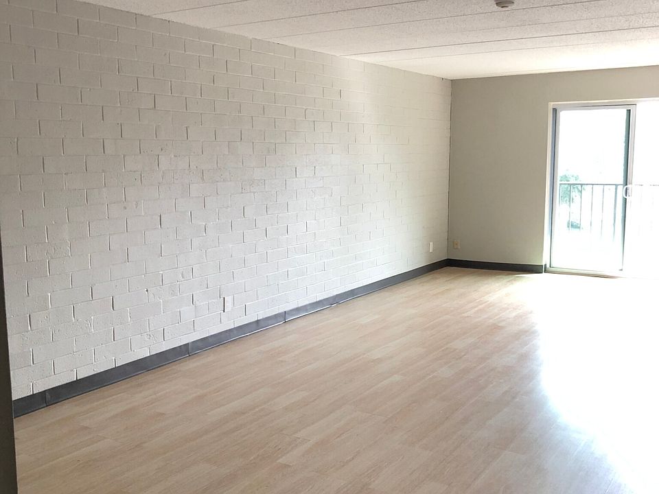 Living / Dining