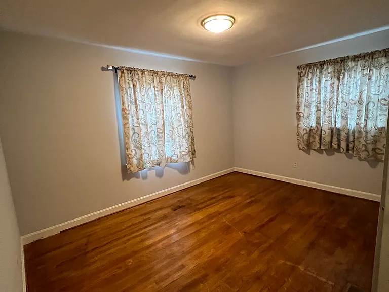 448 Bellevue Ave — Photo 8