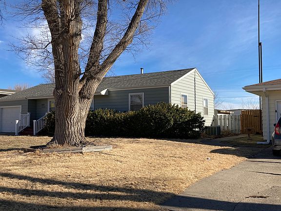2nd image of 1601 N Elm St