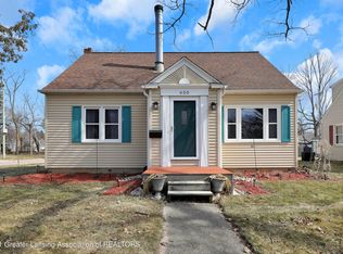 650 N Putnam St, Williamston, MI 48895