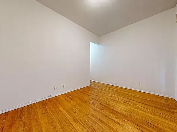 5th image of 230 E 87th St #C