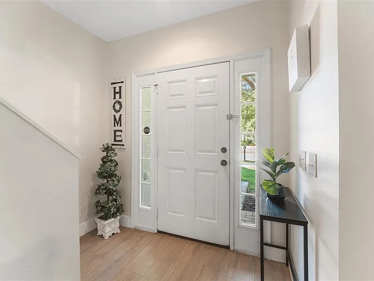2944 Prairie Iris Dr — Photo 3
