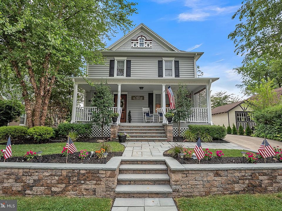 1st image of 219 Crafton Ave