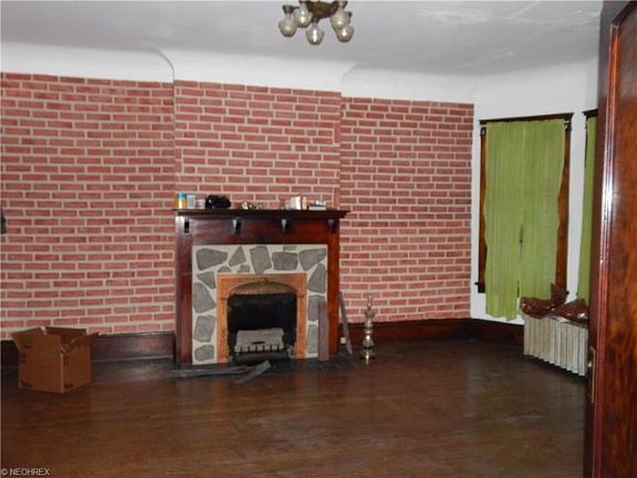 3rd image of 12619 Superior Ave