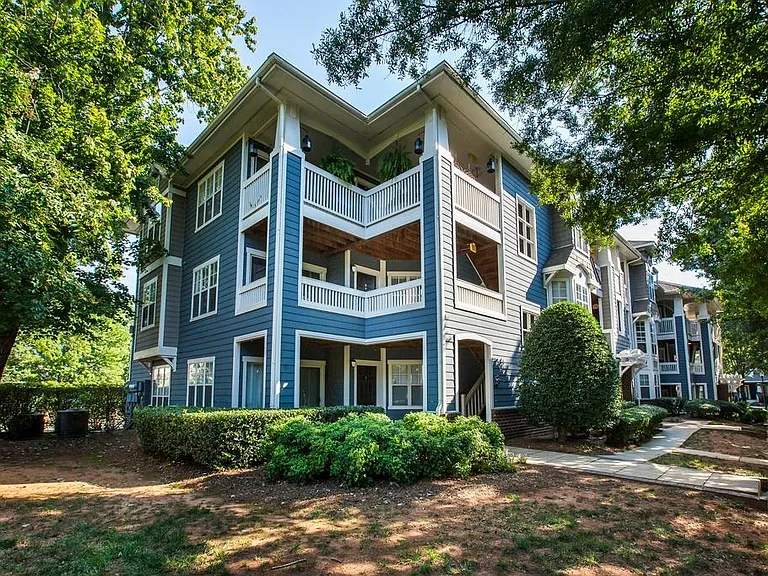 2209 Sumner Green Ave #B — Photo 1